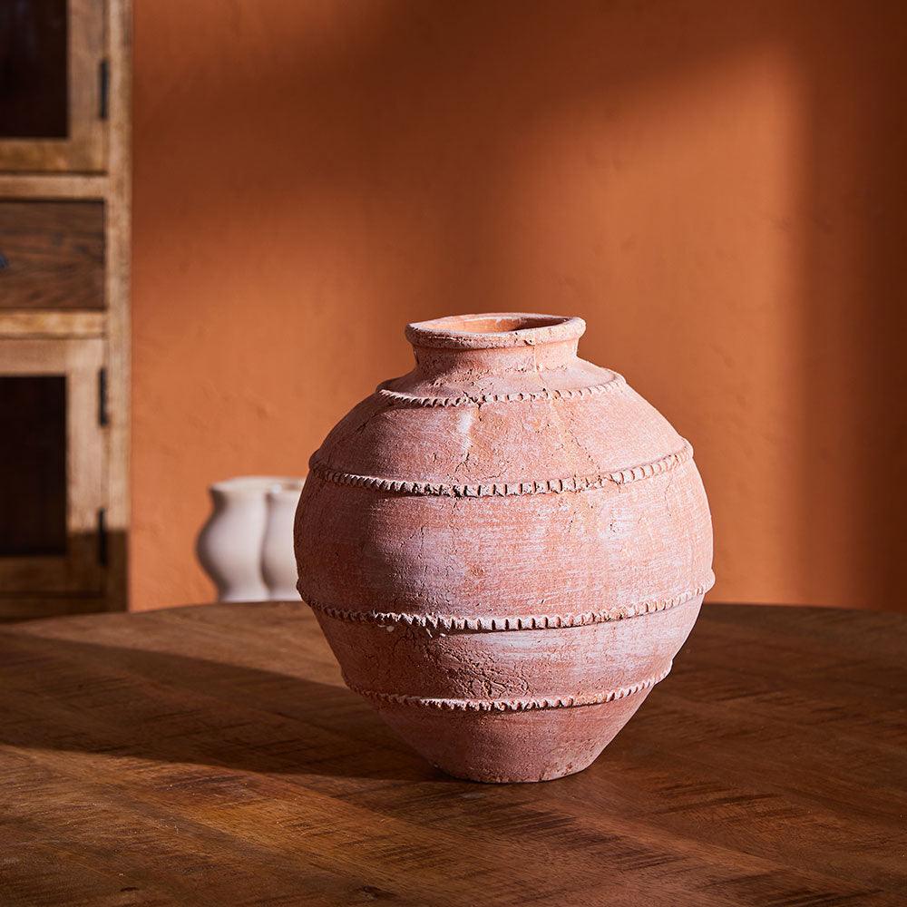 Yarrow Yard, Zenth Zest Terrocotta Vase - Mulmil